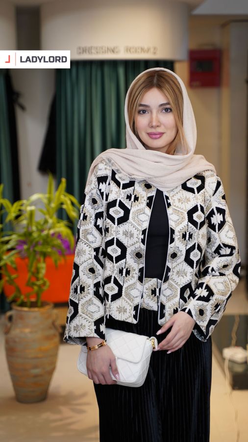 برای بزرگنمایی تصویر دوبار کلیک نمایید کت و شلوار زنانه مخمل طرح فلیسا ماهوت